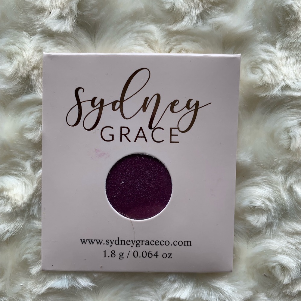 💰5/$25💰 New Sydney Grace Amethyst Purple Eyeshadow